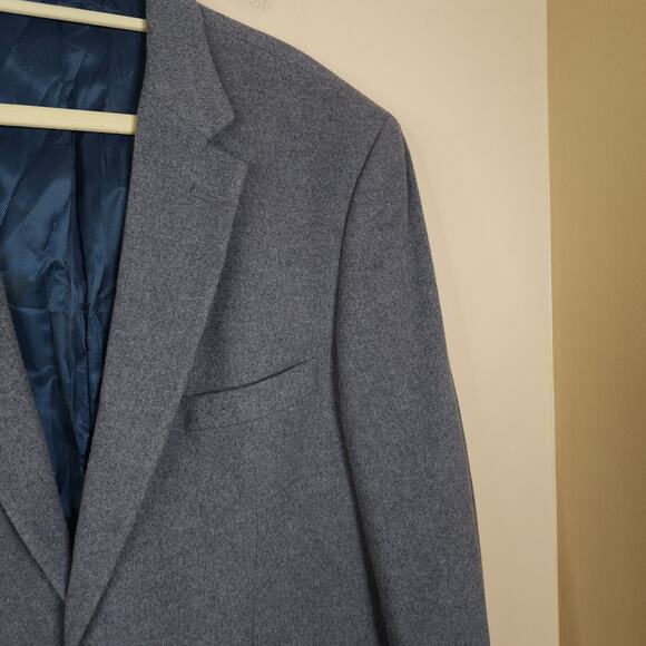Jos. A. Banks Gray Wool/Silk Brand Two Button Blazer Size 44L - Picture 5 of 12